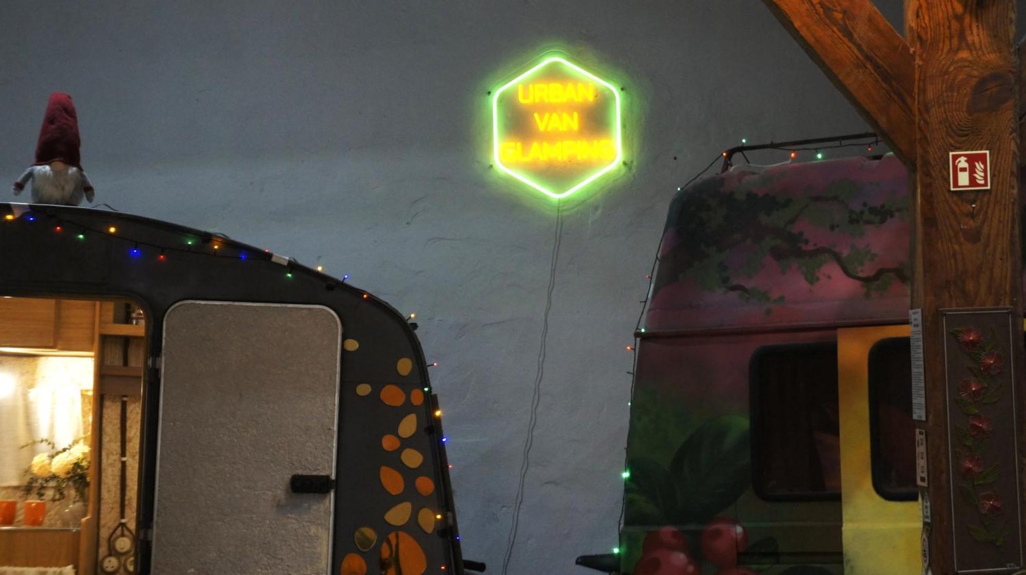 Urban Van Glamping リガ エクステリア 写真